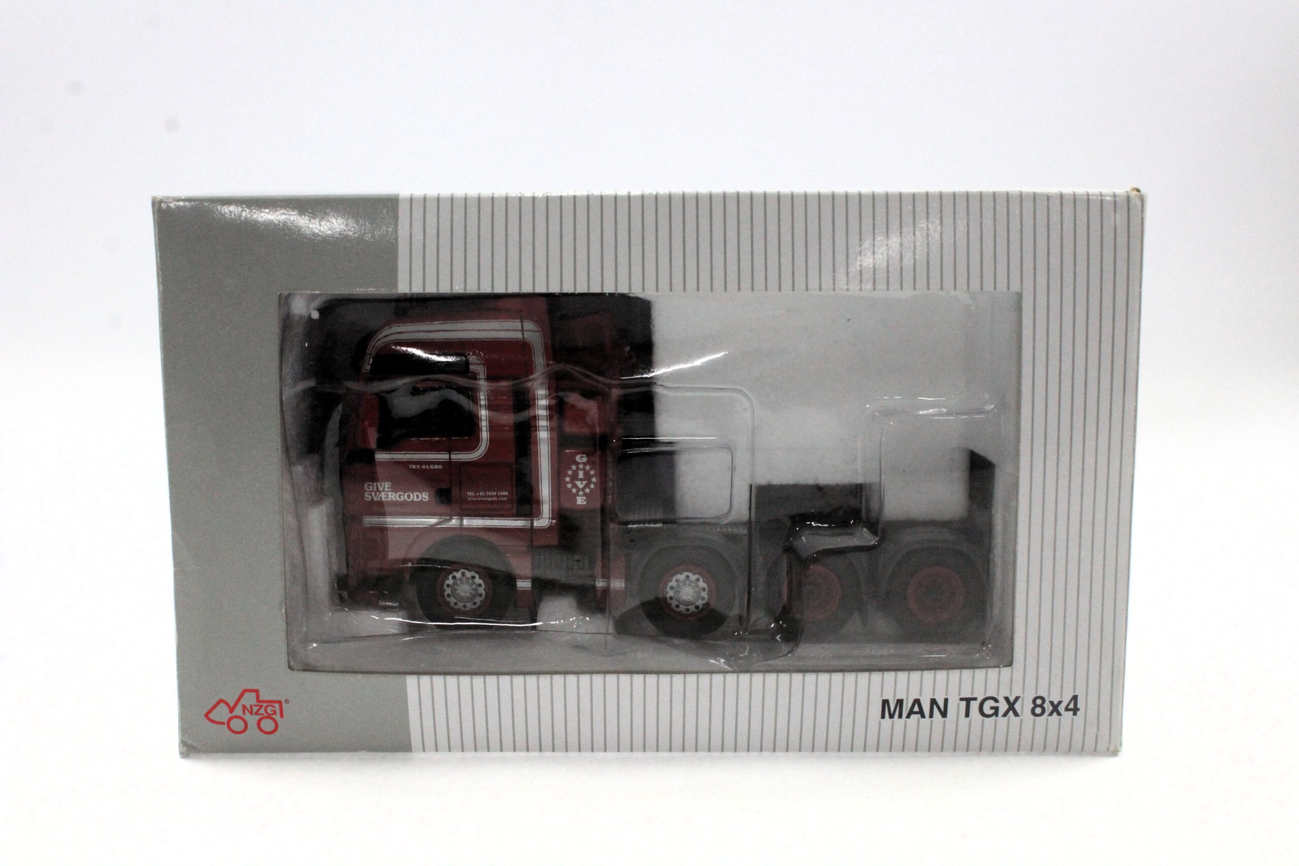 MAN TGX 8x4 - 1:50 < Poppema Landbouwminiaturen